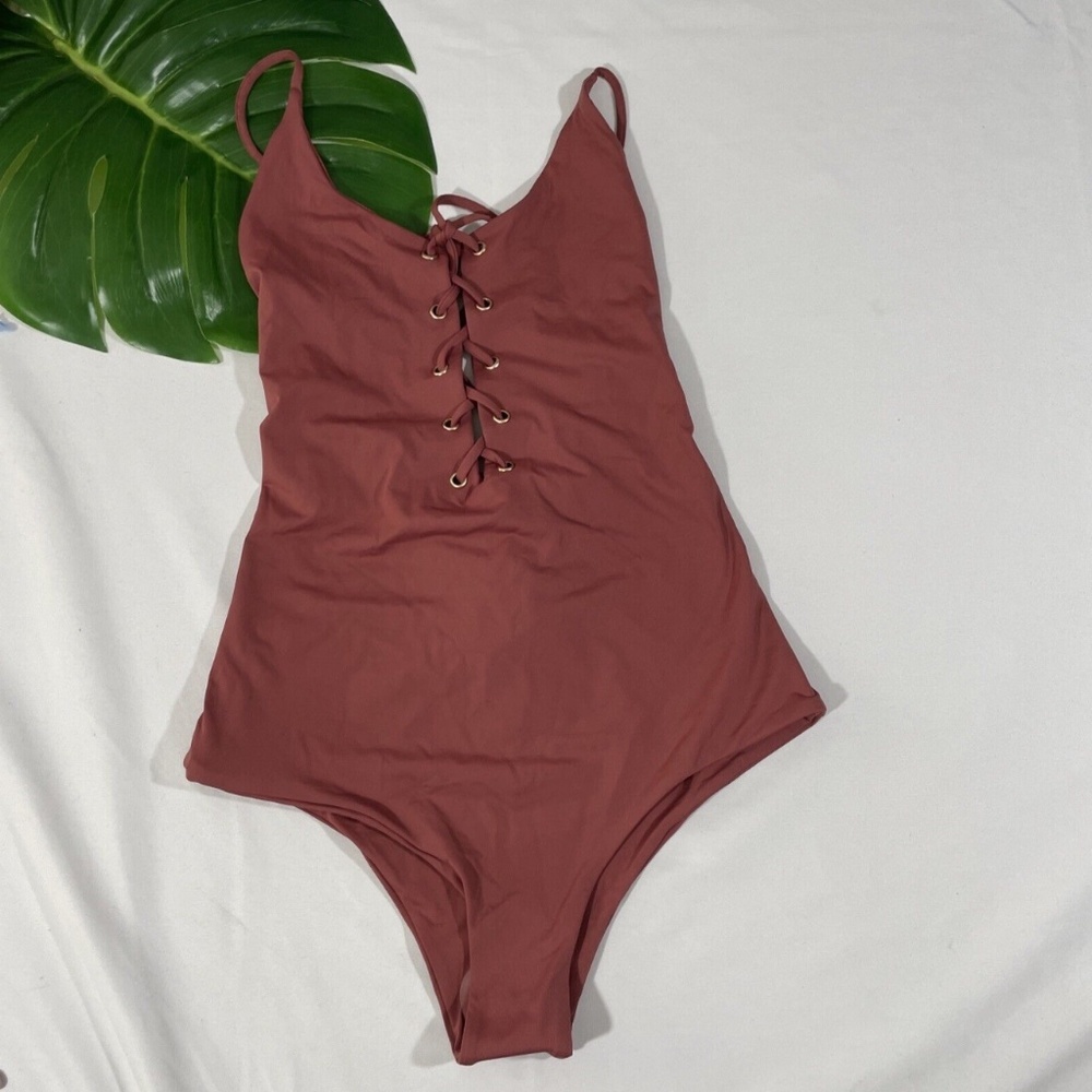 NWT TAVIK‎ [ Small ] Monahan Lace Up One Piece Swimsuit in Berry